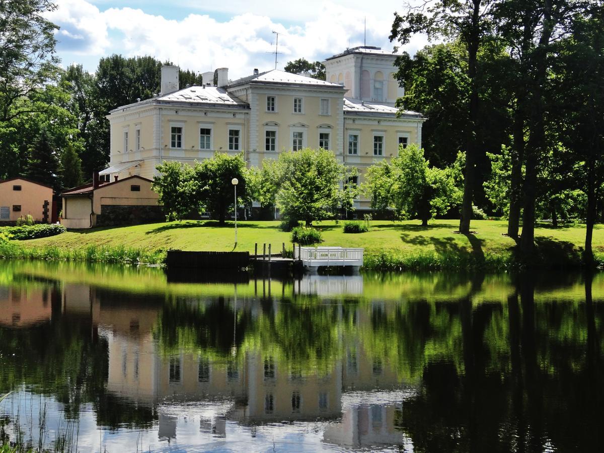Hotel Igates Pils Sigulda Exteriér fotografie